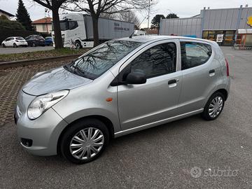Suzuki Alto 1.0 con 77000km neopatentati