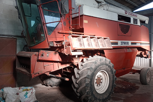 Mietitrebbia Laverda 3790r