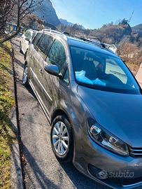 Touran 2011. 2.0 TDI