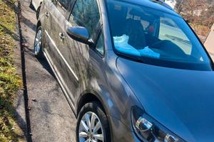 Touran 2011. 2.0 TDI
