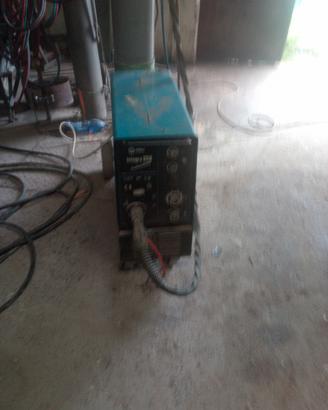 saldatrice a filo 380v