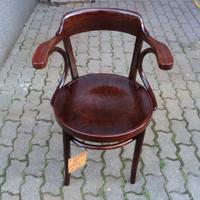 Poltrona thonet con braccioli