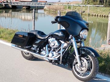 Harley Davidson street glide 