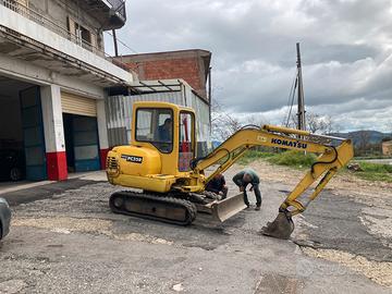 MiniEscavatore Komatsu pc 35