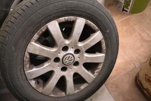 4 Gomme e cerchi 195/60/15 vw