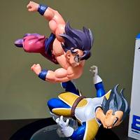 Action figure Goku e Vegeta 