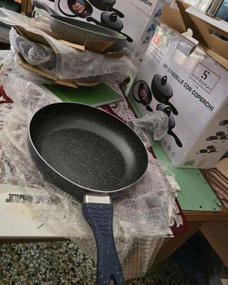 tris padelle 6pz, complete di coperchi con m