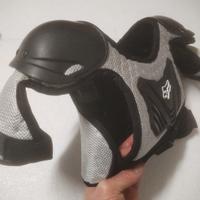 pettorina e gomitiere FOX