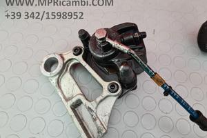 PINZA POSTERIORE KAWASAKI NINJA 900 2000 2001 ZX 9