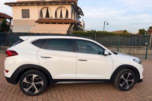 HYUNDAI TUCSON 1.7 CRDi 141 CV DCT XPOSSIBLE+TETTO
