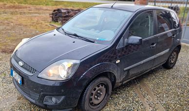Ford Fiesta 1.6  tdci 90 cv 5p