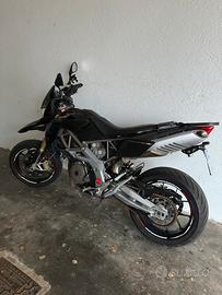 Aprilia Dorsoduro 750