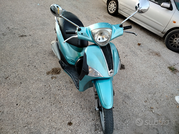 Liberty 150 Liberty 50 4tempi Liberty 50 Tempi 2014 Moto E Scooter