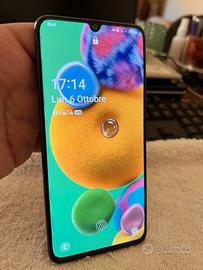 Smartphone Samsung Galaxy A90 5G Top di Gamma