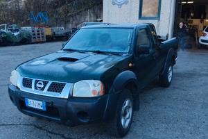 NISSAN NAVARA PICK-UP 4x4 autocarro 2 porte -2005-