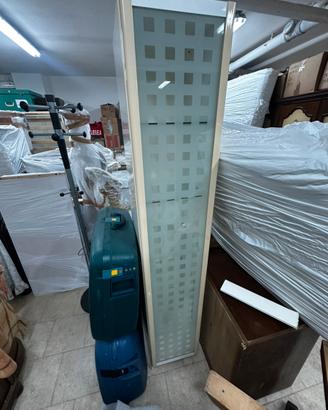 Mobile verticale bagno
