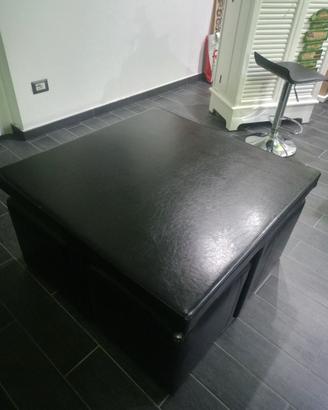 Tavolino basso con pouf
