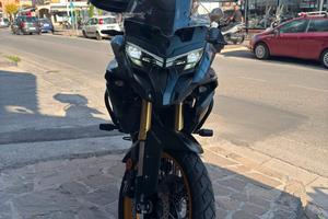 Valico 525 DSX black knight con bloccaruota e baul