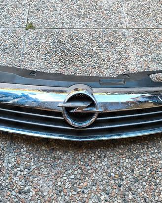 Calandra anteriore cromata opel Astra H 2007