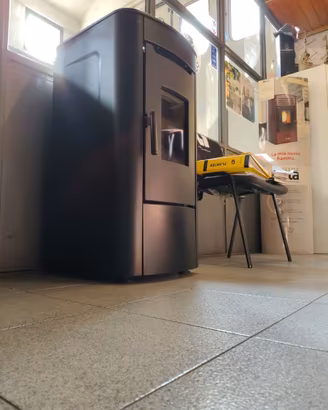 STUFA A PELLET EXTRAFLAME SABRY NERO 5 STELLE