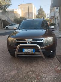 DACIA DUSTER 1.5 DCI 4X4 GANCIO TRAINO 