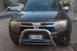 DACIA DUSTER 1.5 DCI 4X4 GANCIO TRAINO 