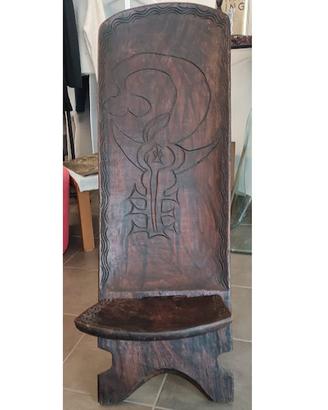 Sedia Africana scultorea intagliaata a mano Kenya