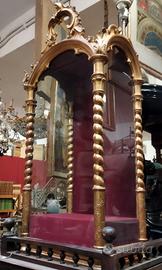 ANTICA TECA NEOGOTICA LEGNO DORATO