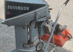 fuoribordo 9.9 evinrude,due tempi,piede corto