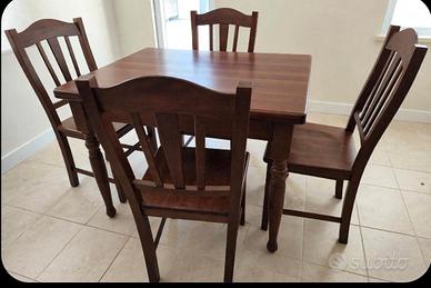 Tavolo allungabile 1 MT X78  + 4 sedie  in legno  