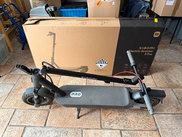 Monopattino Xiaomi Scooter 5 Pro - COME NUOVO