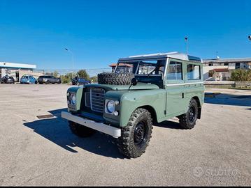 LAND ROVER Defender 88 2.3d 3° Serie RESTAURATO