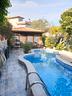 via-garibaldi-villa-con-piscina