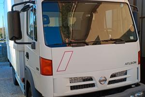 Nissan Atleon 35.13 3.0 Tdi PM Cabinato SE