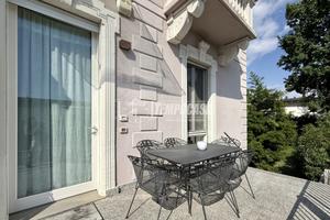 Prestigiosa residenza con giardino privato