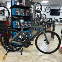 Bianchi oltre race 105 Di2