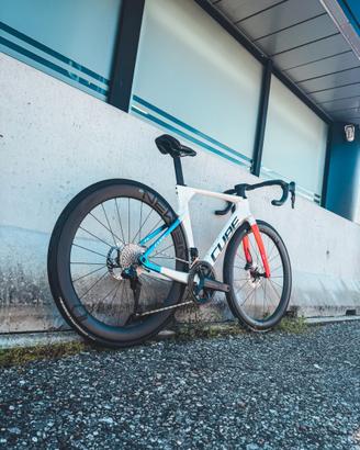 Cube Litening AERO C:68X Race 28'' 12v Teamline