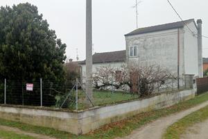 Villetta singola libera su quattro lati