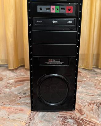 PC fisso Asus- Intel i3 - 8gb di ram - ssd 1tb