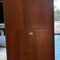 Mobile con asse da stiro