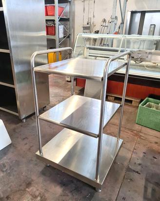 scaffalatura a 3 ripiani self-service usata