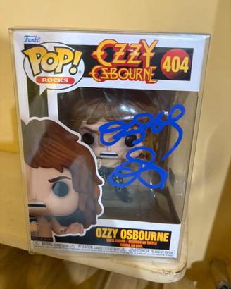 Funko Pop ozzy osbourne con autografo certificato
