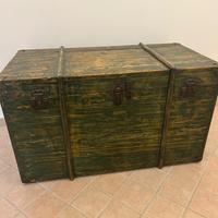 Baule antico in legno