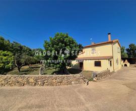 Casa colonica tra mare e natura pressi Porto Ferro
