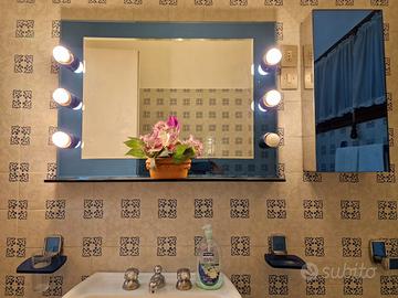 specchio per bagno e accessori