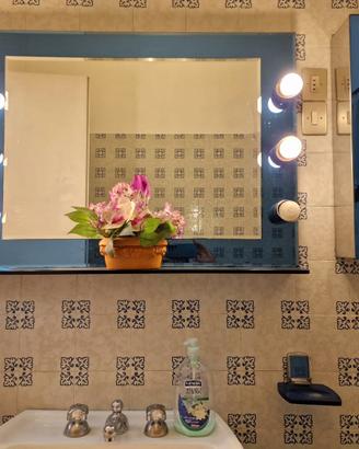 specchio per bagno e accessori