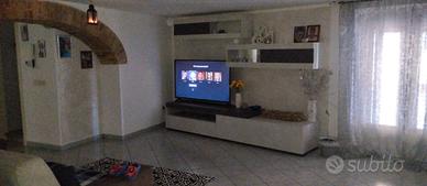 l'intero arredamento