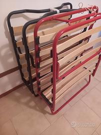 Lettini pieghevoli  rosso e nero con materassini