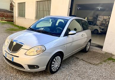 Lancia Ypsilon 1.2 Moda Milano