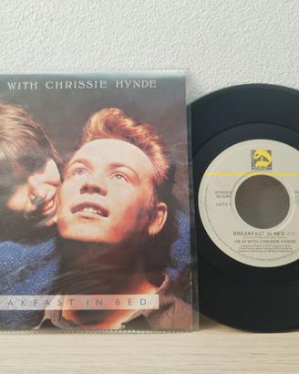 LP 45 Vinile UB 40 with Chrissie Hynde Breakfast i